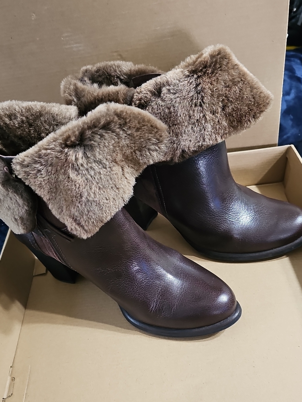 UGG Brown Faux-Fur Trim Ankle Boots - Women size 9.5